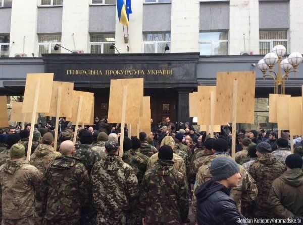 Учасник "Маршу правих" - Порошенкові: "Не доведіть, щоб фронтовики зробили переворот в країні"