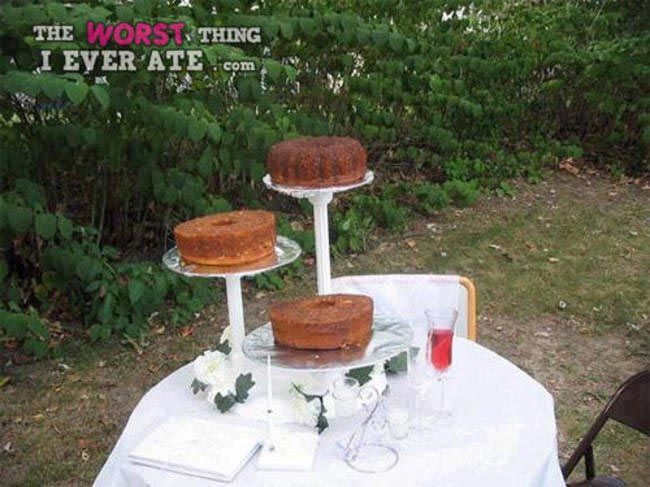 25 невероятно ужасных свадебных тортов