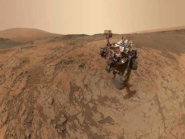 Опубликовано новое селфи марсохода Curiosity с Красной планеты