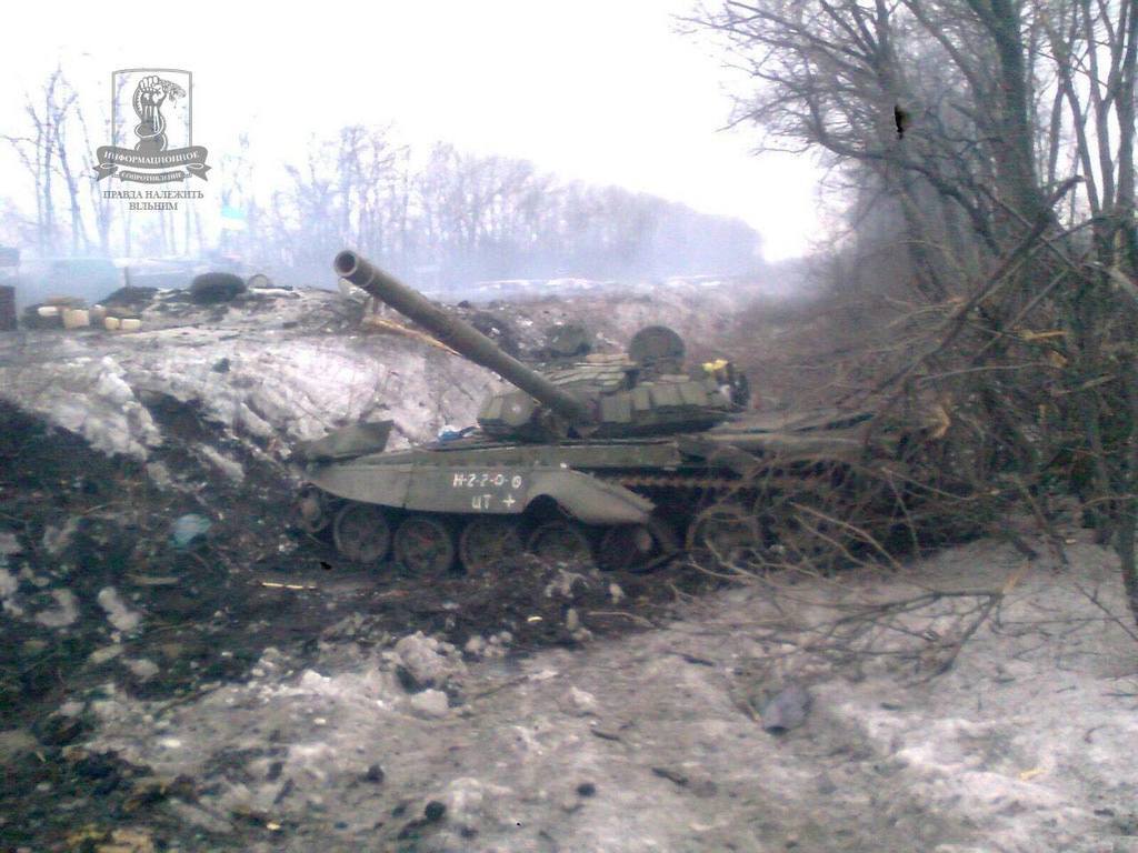 Под Дебальцево разгромлена танковая колонна боевиков: фотофакт