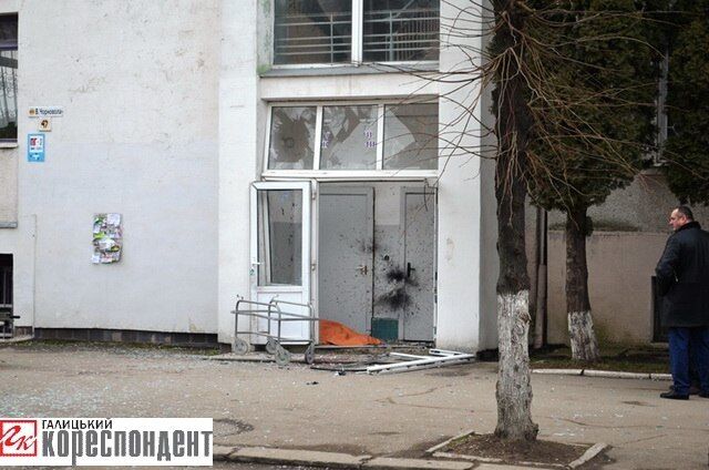 В Ивано-Франковске неизвестный бросил гранату в роддом: есть погибший. Опубликованы фото и видео