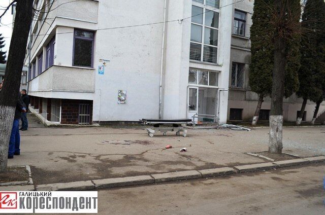 В Ивано-Франковске неизвестный бросил гранату в роддом: есть погибший. Опубликованы фото и видео