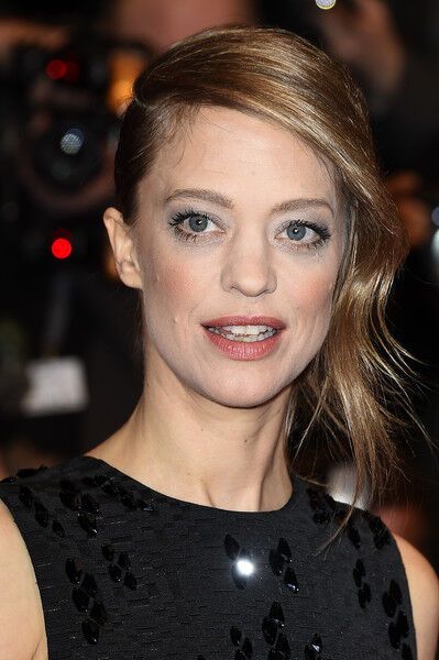 Ольга Куриленко, Жюльет Бинош, Одри Тоту на красной дорожке Берлинале