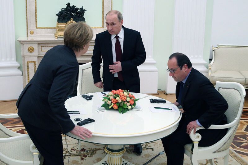 У Путина, Олланда и Меркель прокомментировали переговоры в Кремле по Украине. Опубликованы фото и видео со встречи