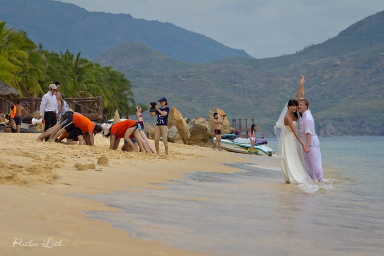 Появилась новая порция самых ужасных фото со свадеб в России