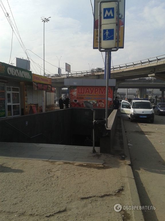 ЧП возле метро в Киеве: неизвестные устроили взрыв у подземного перехода