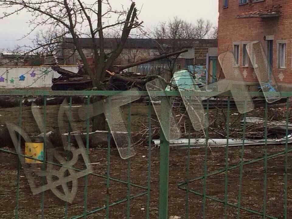 Донецкие партизаны подорвали еще один танк оккупантов: фотофакт