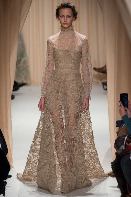 Платья на выпускной 2015: будь в тренде