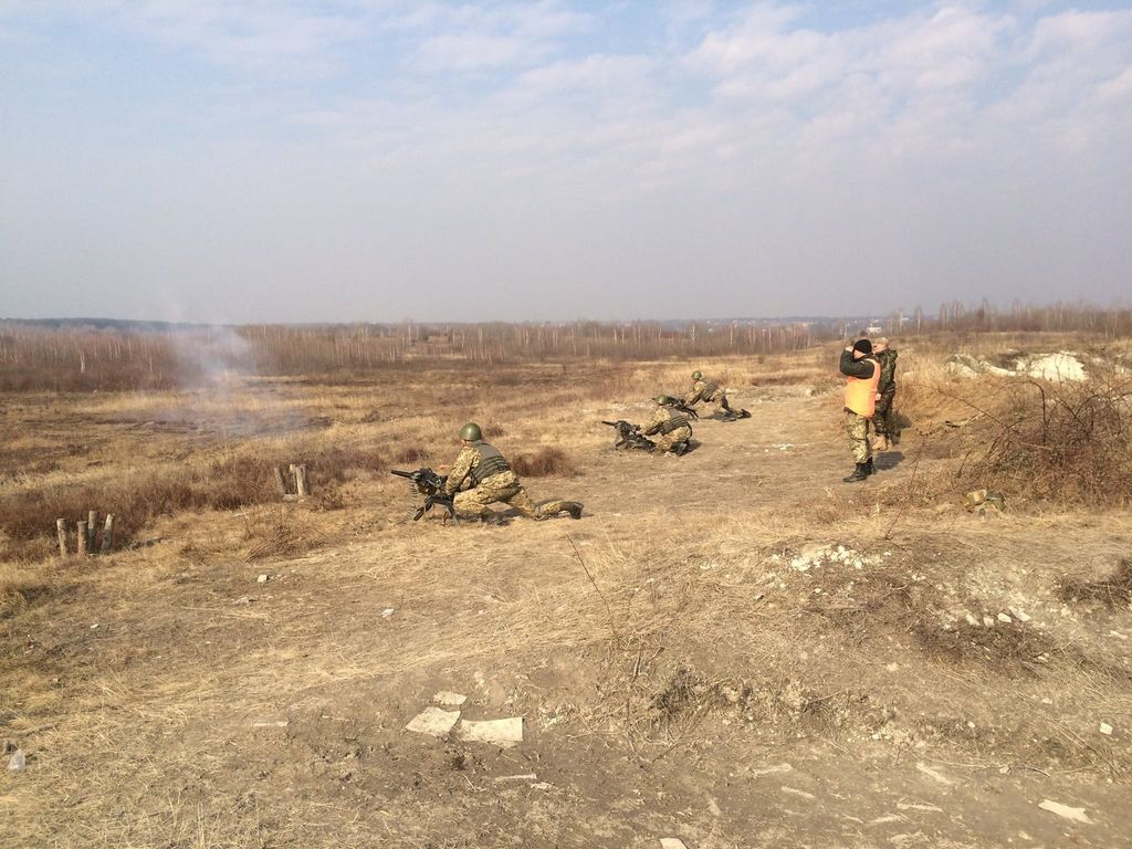 Как рождается наша армия. Один день на полигоне под Житомиром: фоторепортаж