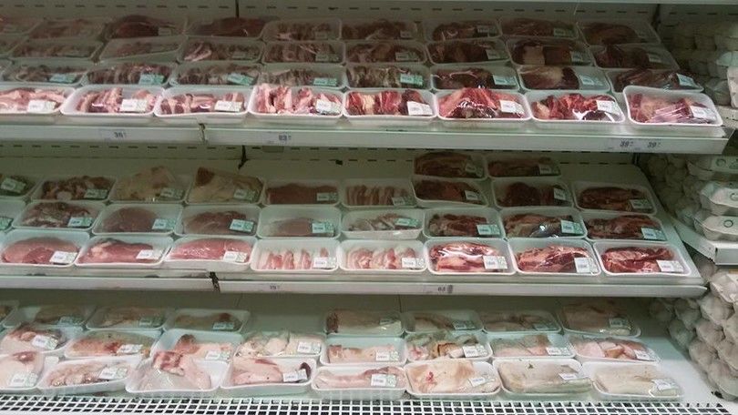 Красиво жити не заборониш: ціни в продуктових магазинах Донецька вище, ніж столичні - фотофакт