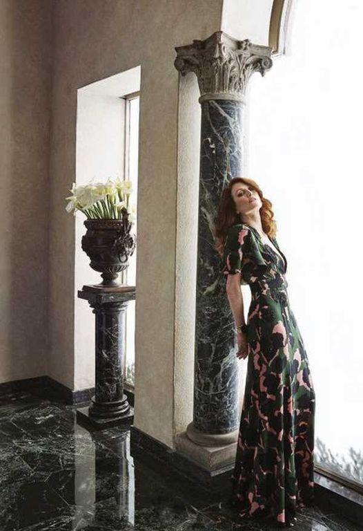 Элегантная Джулианна Мур в Harper's Bazaar