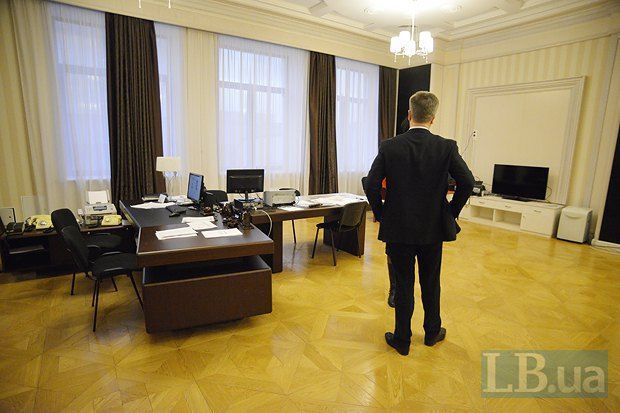 Наливайченко показал люксовые хоромы своего предшественника: опубликованы фото