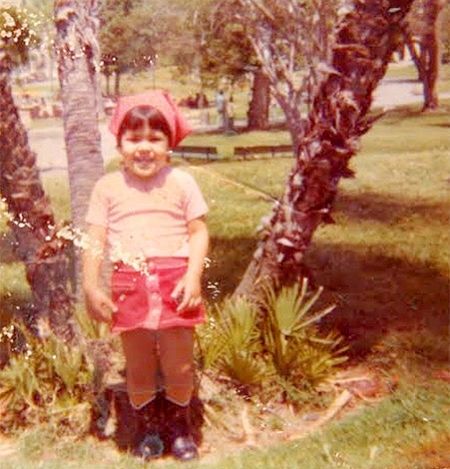 Звезды показали свои детские фото в Instagram