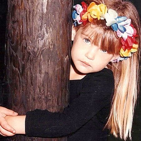 Звезды показали свои детские фото в Instagram