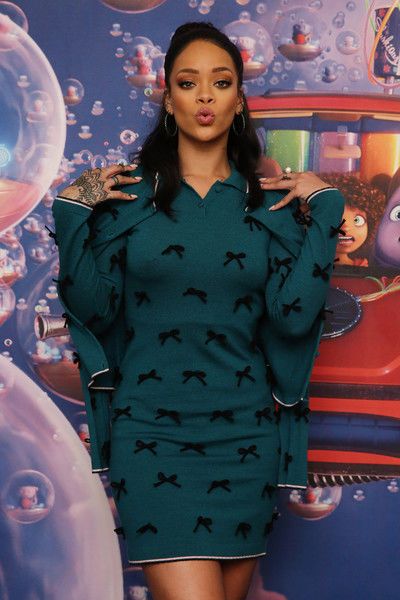 Рианна в бантиках презентовала мультик 