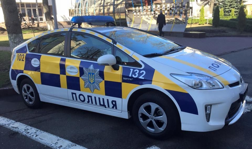 В Киеве показали дизайн новой полицейской "красотки"