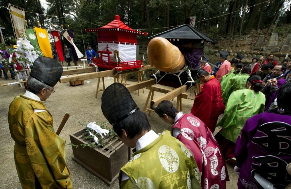 Хонэн-мацури или фестиваль пениса в Японии