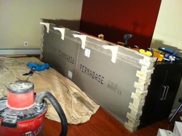 Парень превратил свой подвал в самый настоящий бар