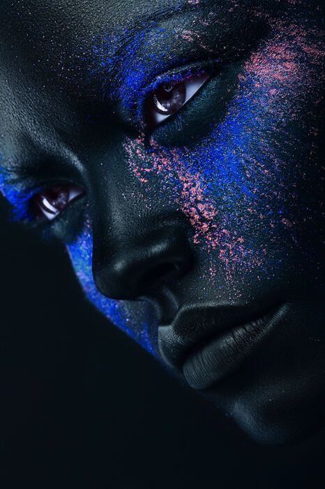 Девушки из будущего: фееричная серия работ от украинского фотографа