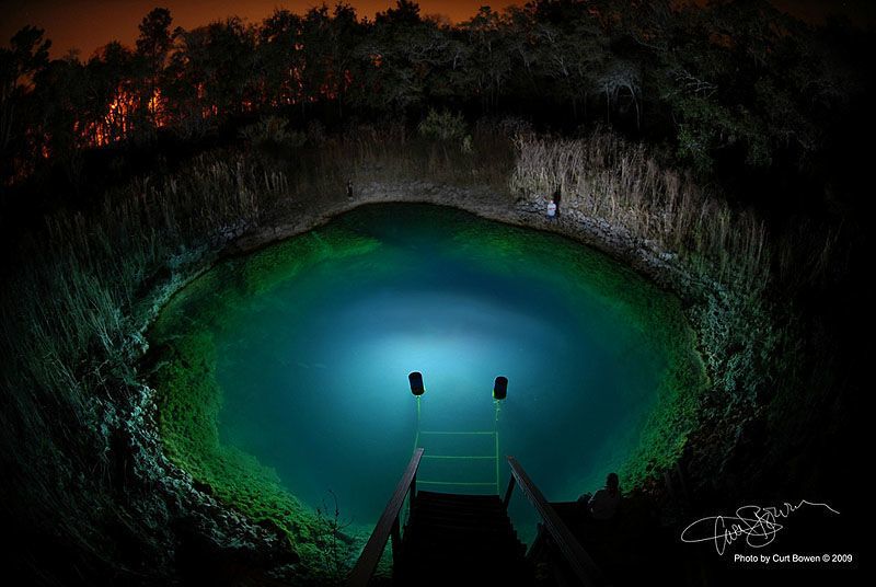 Самые удивительные подводные пещеры