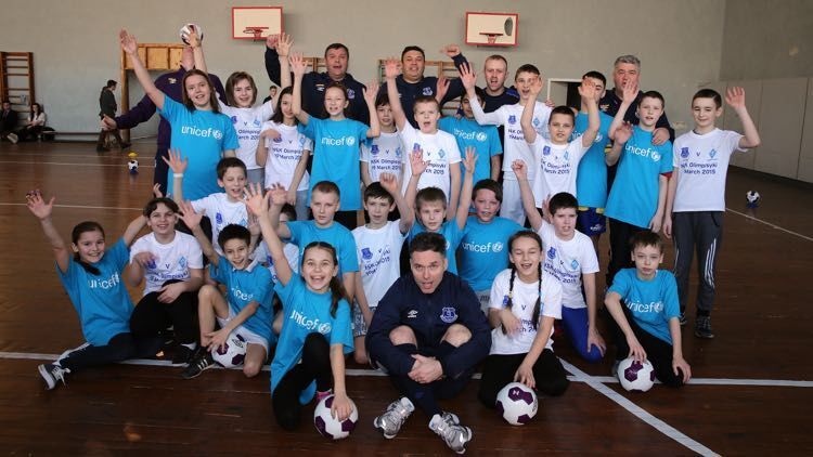 Соперник "Динамо" поразил заботой об украинских детях