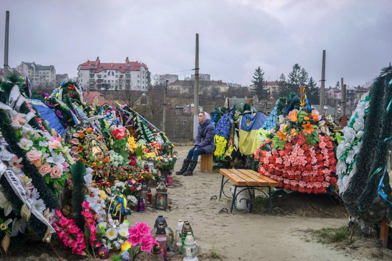 Спецвыпуск Bloomberg: жизнь в Украине после года войны