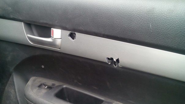 В Макеевке обстреляли авто, в котором находился террорист Гиви