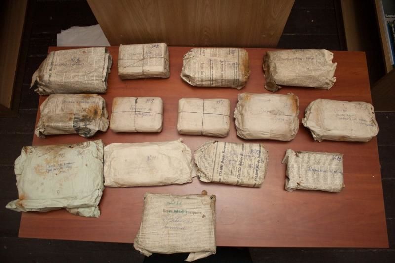 На Тернопольщине откопали архивные документы повстанцев ОУН: опубликовано фото