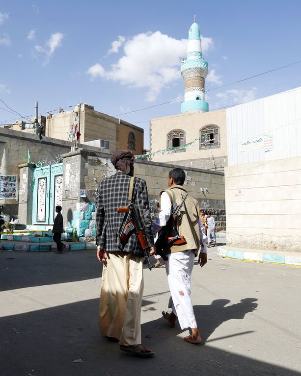 Теракты в Йемене: жертвами взрывов в мечетях стали 137 человек
