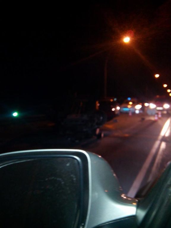 В Броварах маршрутку с пассажирами выбросило с моста: фото с места ДТП