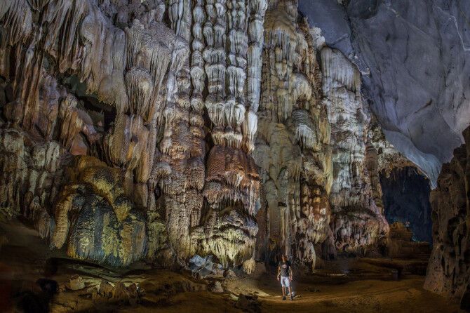 Неведомый мир: самая большая пещера в мире 
