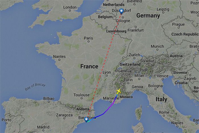 В районе авиакатастрофы Airbus A320 проводятся поисковые работы