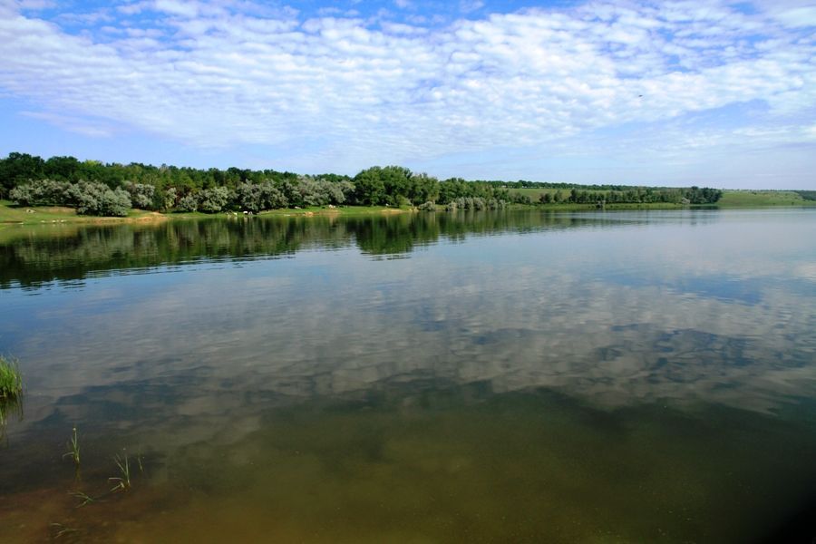 Потрясающая красота: уникальные озера Украины, которые стоит увидеть