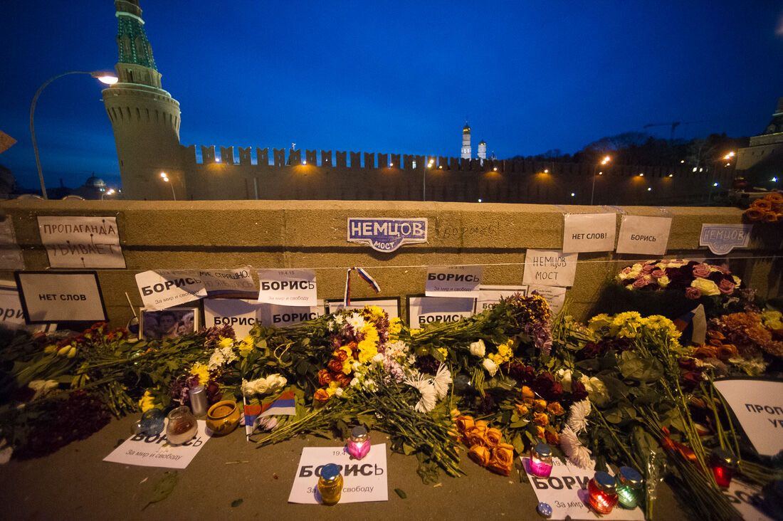 Народный мемориал Немцова восстановили 