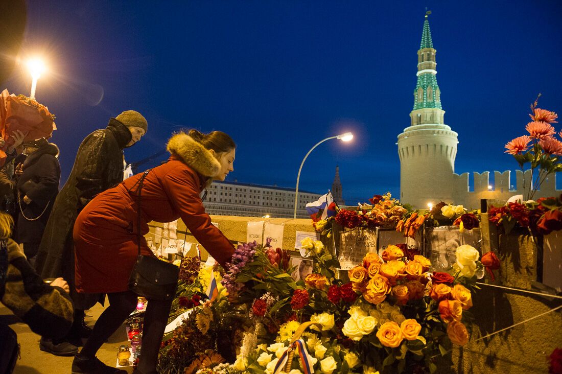 Народный мемориал Немцова восстановили 