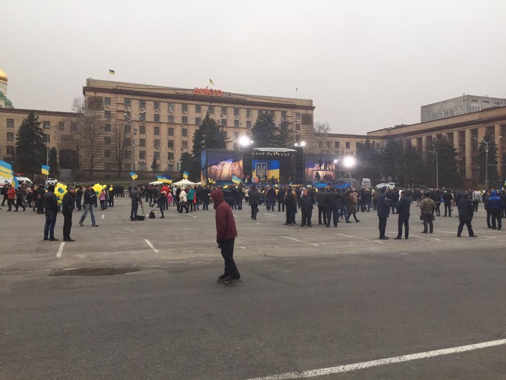 В Днепропетровске проходит вече против авторитаризма: онлайн трансляция
