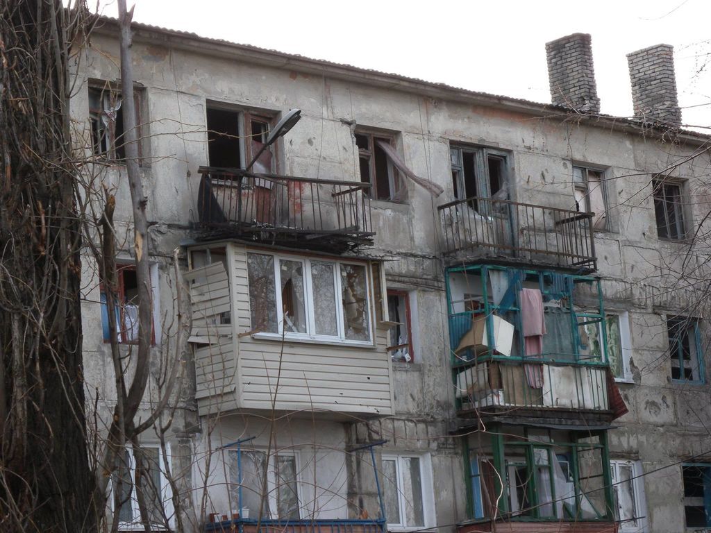 Боевики накрыли "Градами" Новотошковку: опубликовано фото и видео последствий