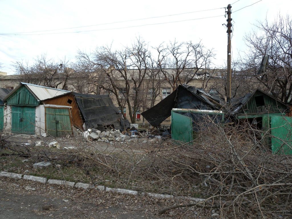 Боевики накрыли "Градами" Новотошковку: опубликовано фото и видео последствий