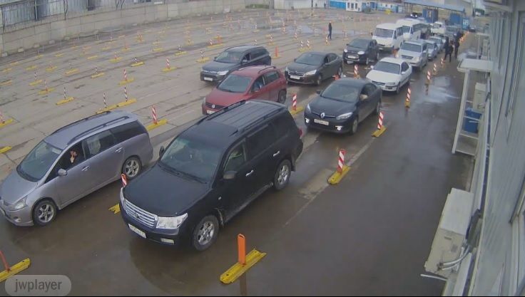 На Керченской переправе в очереди более двух тысяч машин
