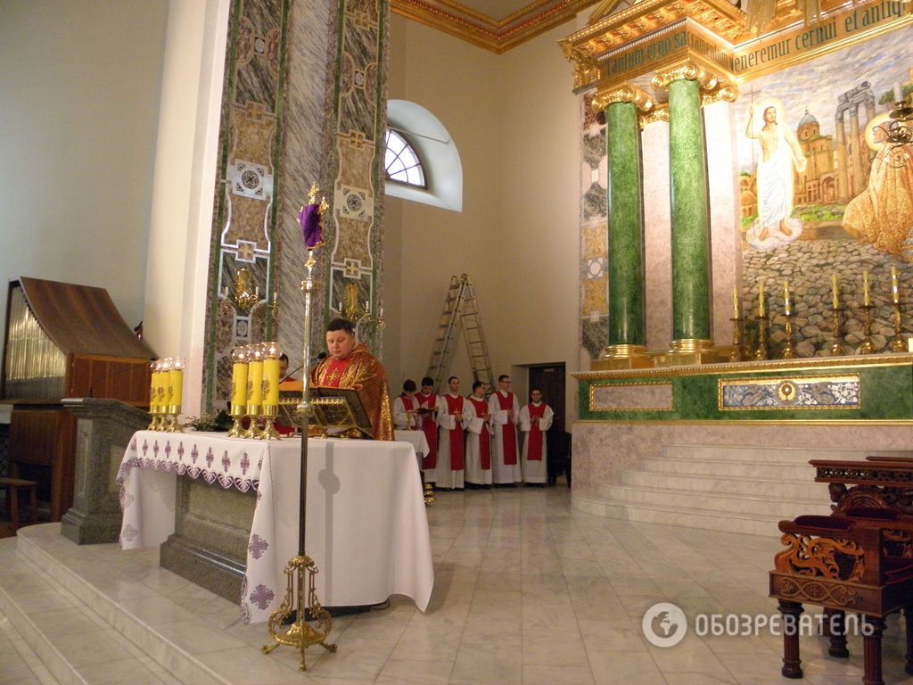 Как римо-католики в Киеве праздновали Вербное воскресенье 