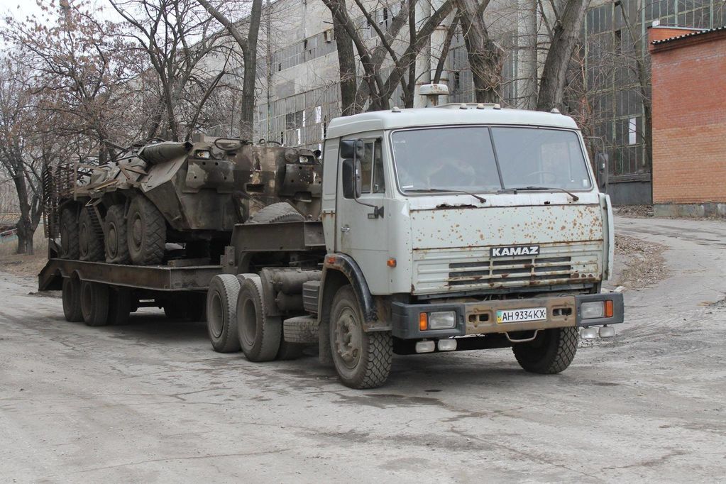 Журналіст розповів, як завод "Донецькгірмаш" лагодить українську бронетехніку на благо "Новоросії"