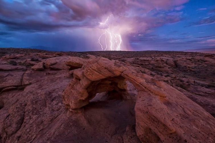 20 захватывающих фотографий надвигающихся бурь, показывающих смертельно опасную красоту природы