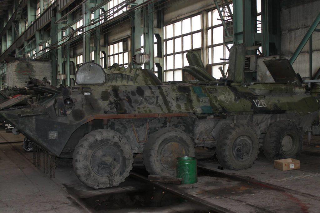 Журналист рассказал, как завод "Донецкгормаш" чинит украинскую бронетехнику во благо "Новороссии"