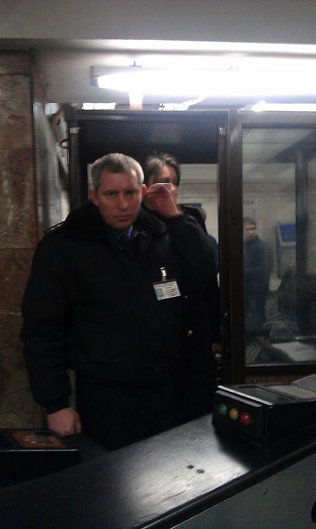 В киевское метро не пустили командира из Нацгвардии: не те документы