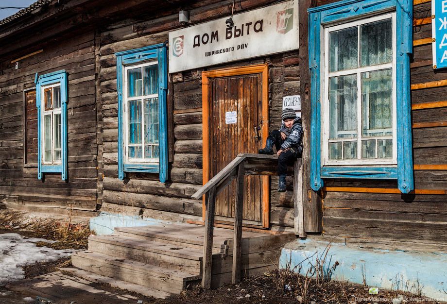Нищета и разруха: настоящий российский поселок в фотографиях