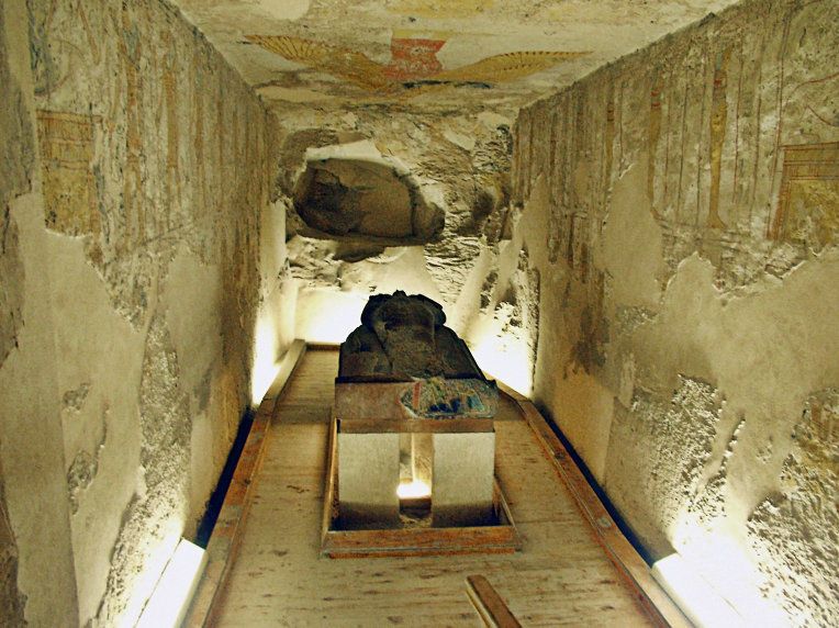 Ученые уличили древнеегипетскую "Джоконду" в обмане