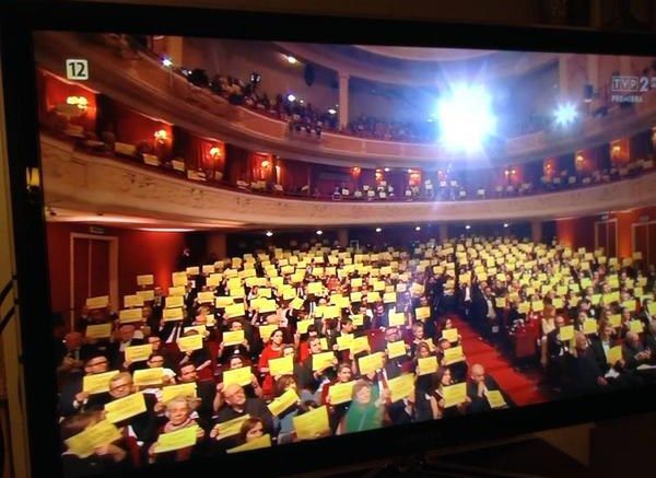 На врученні нагород Польської академії кіно вимагали від Росії звільнити режисера Сенцова: фотофакт