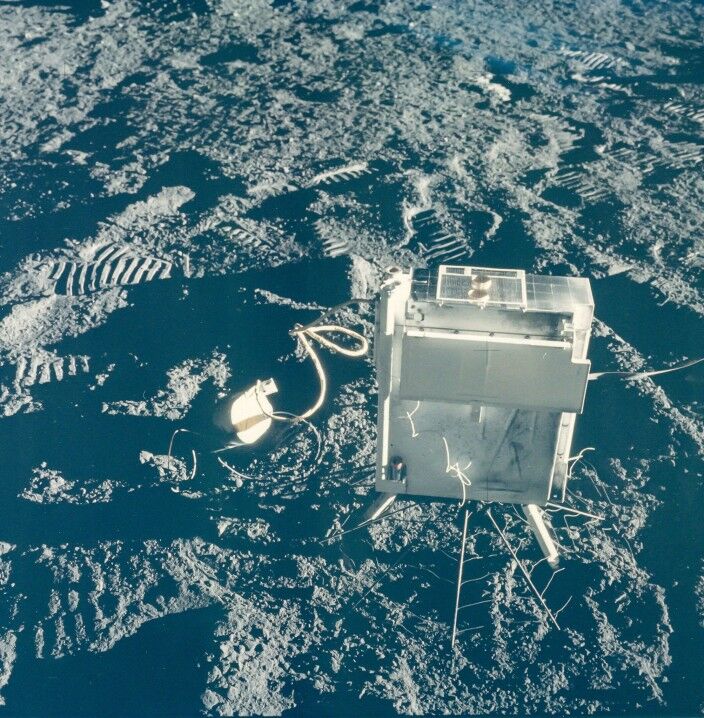 Неудачные фотоснимки NASA с Луны