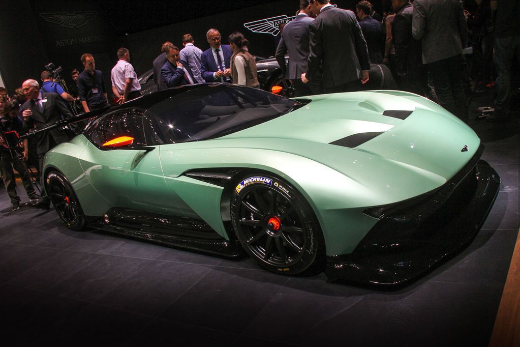 Aston Martin шокировал Женевский автосалон-2015 уникальным авто: фото новинки