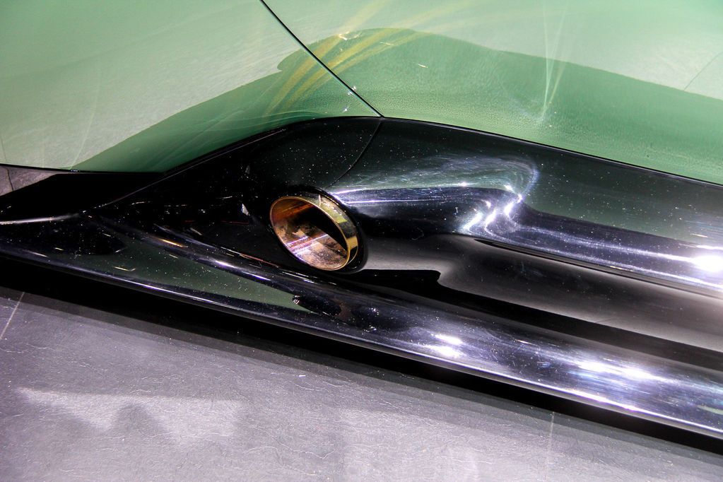 Aston Martin шокував Женевський автосалон-2015 унікальним авто: фото новинки